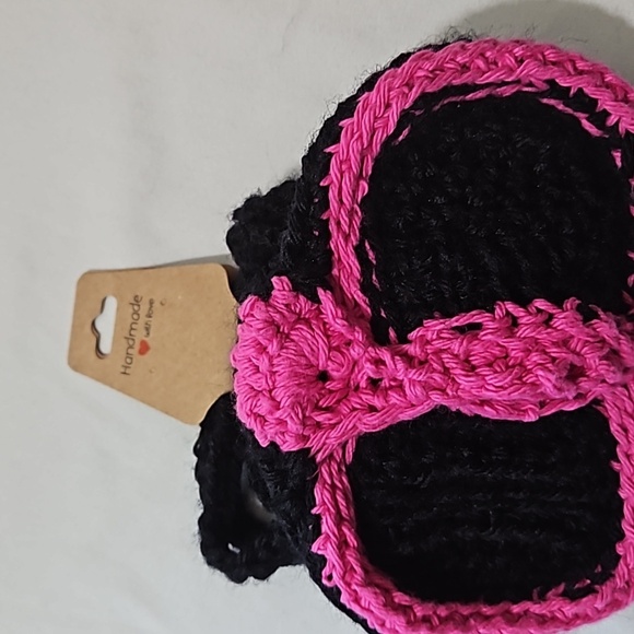 Hand Crafted Hand Knit Crochet Hand bag black & Barbie Pink Bow silhouette 6"x4" - Picture 9 of 17